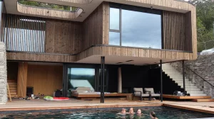 shucho skyvedør på 8m