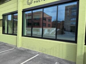 Fasade felter med sikerhetsglass