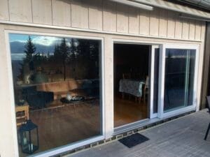 Heveskyvedør HS-Drutexinkl fastkarmvindu på side