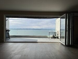 Etter montering av foldedør